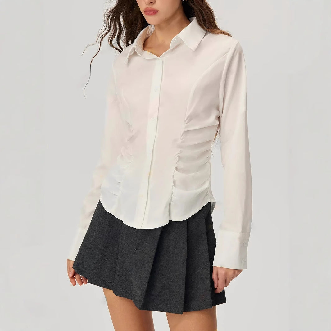 Feminine Bluse med Rynkedetaljer i Elegant Design