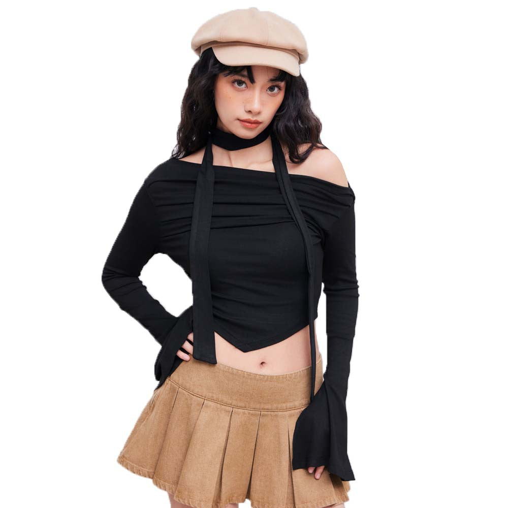 Moderne Crop-top med asymmetrisk design og drapering