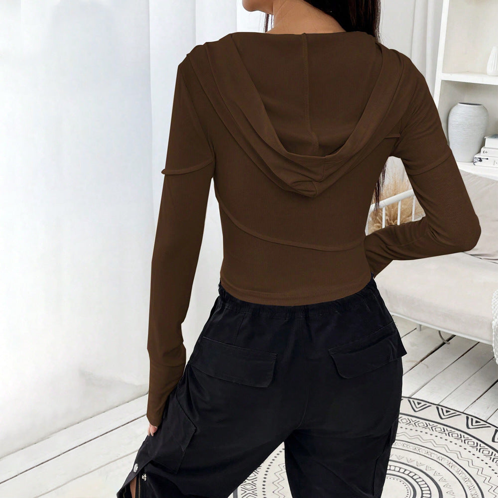 Moderne Crop-Top med stilfuld hætte og lange ærmer
