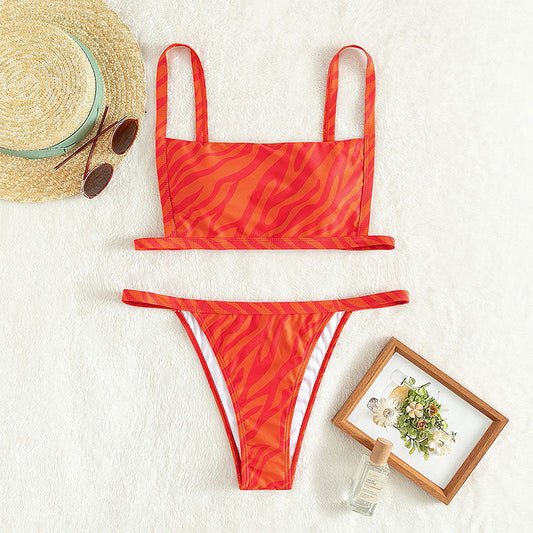 Stilfullt Bandeau-Bikini Set med Djärv Mönstring