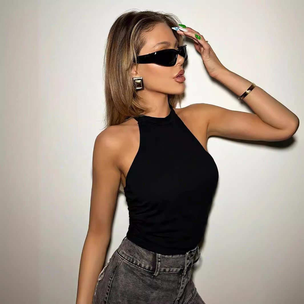 Elegant crop top med stilren halterdesign