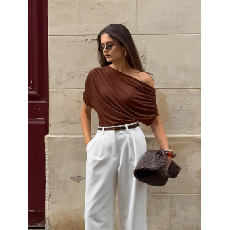 Asymmetrisk Topp med Elegant Drapering