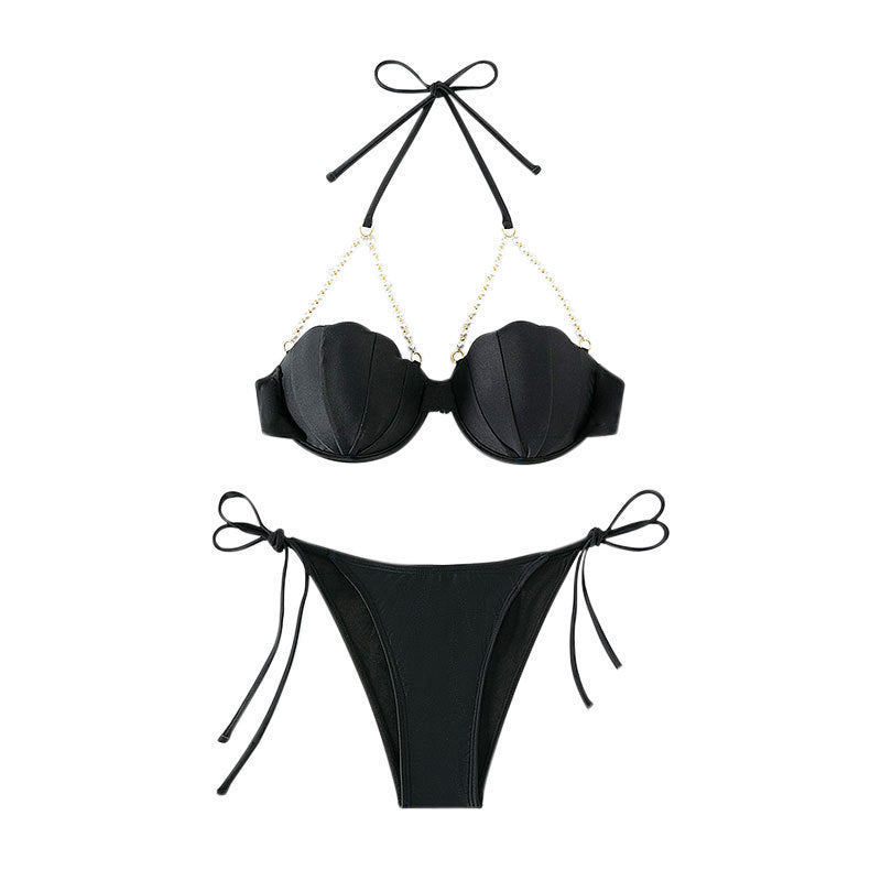 Strandbikini med Skaldjursinspiration och Lyxiga Detaljer