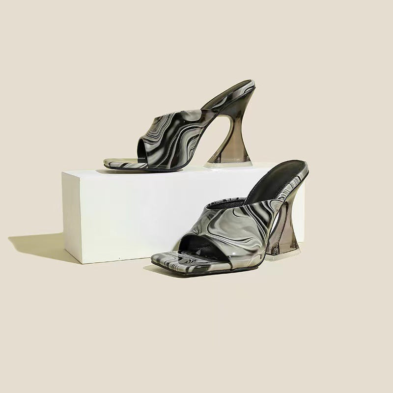 Sofistikerade Klacksandaler med Transparent Blockklack