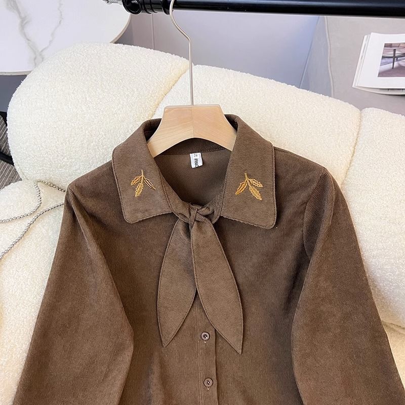 Chic Bluse med Sløjfe Detalje til Den Moderne Kvinde