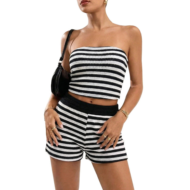 Moderne Cropped Bikinisæt med Stribet Design og Høj Talje