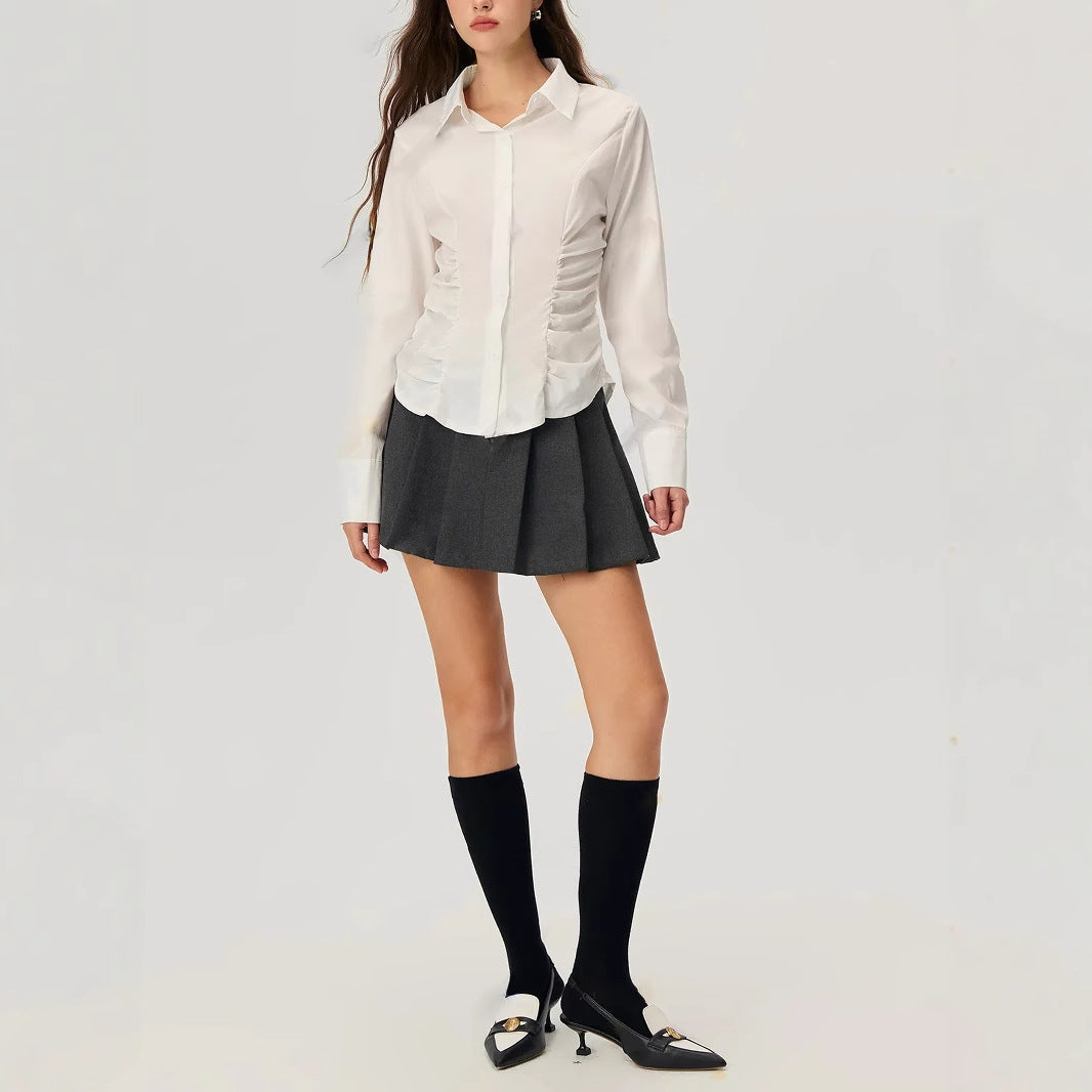 Feminine Bluse med Rynkedetaljer i Elegant Design