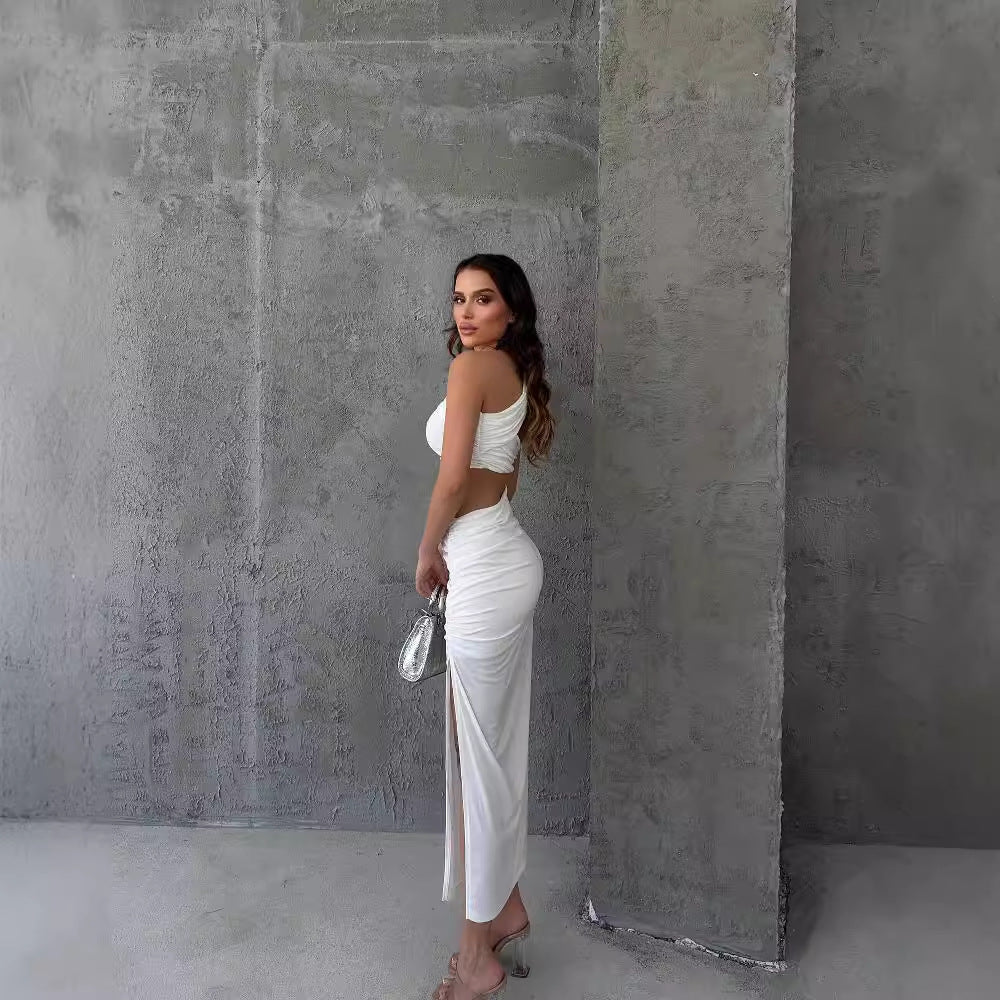 Asymmetrisk Maxiklänning med Cut-Out och Feminin Volang