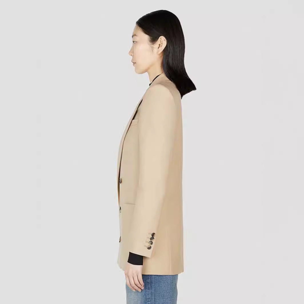 Feminint dubbelknäppt blazer med stil