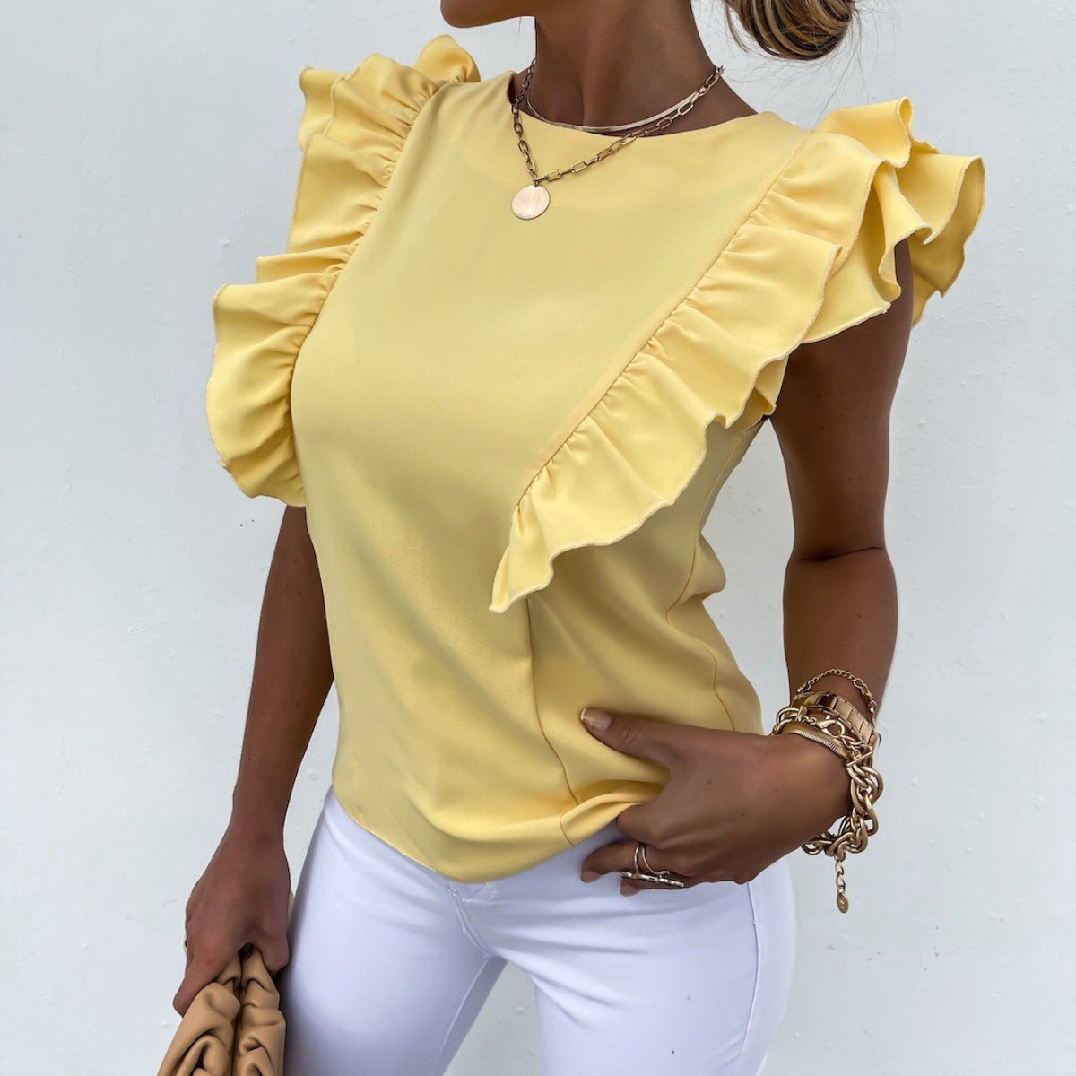 Feminine Bluse med Rynkede Ærmer – Stilfuld Elegance