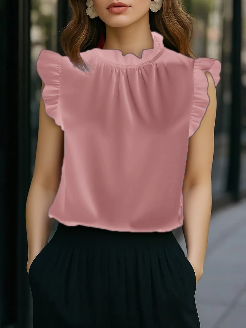 Feminine Bluse med Rynkedetaljer og Moderne Krave