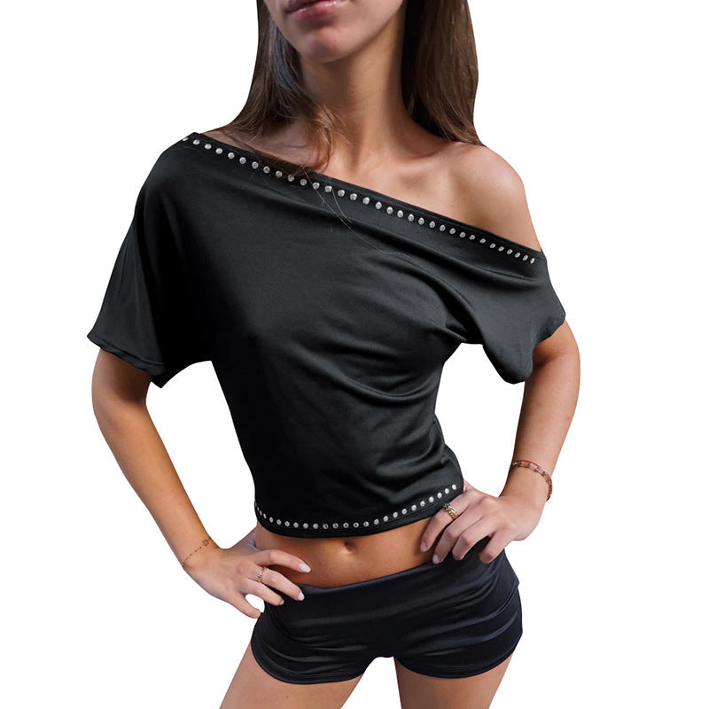 Asymmetrisk Crop-Top för Damer med Elegant Drapering och Nitar