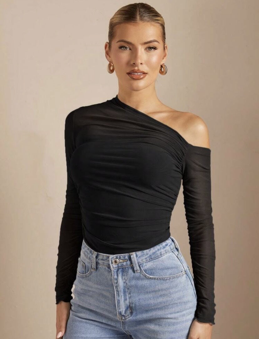 Asymmetrisk Body med Draperingar och Långa Ärmar