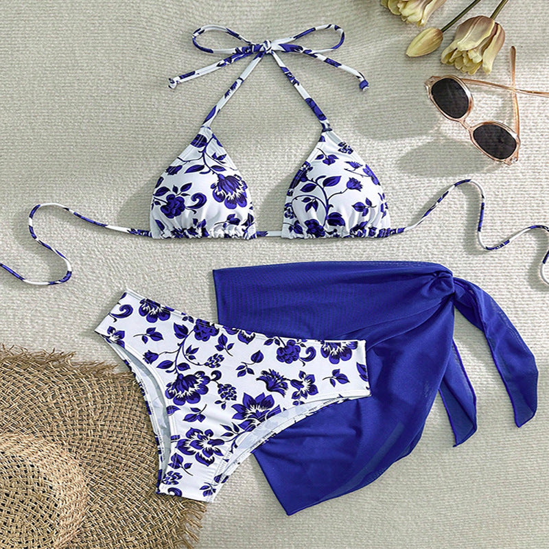 Blomstrande Bikini-set med stilren sarong