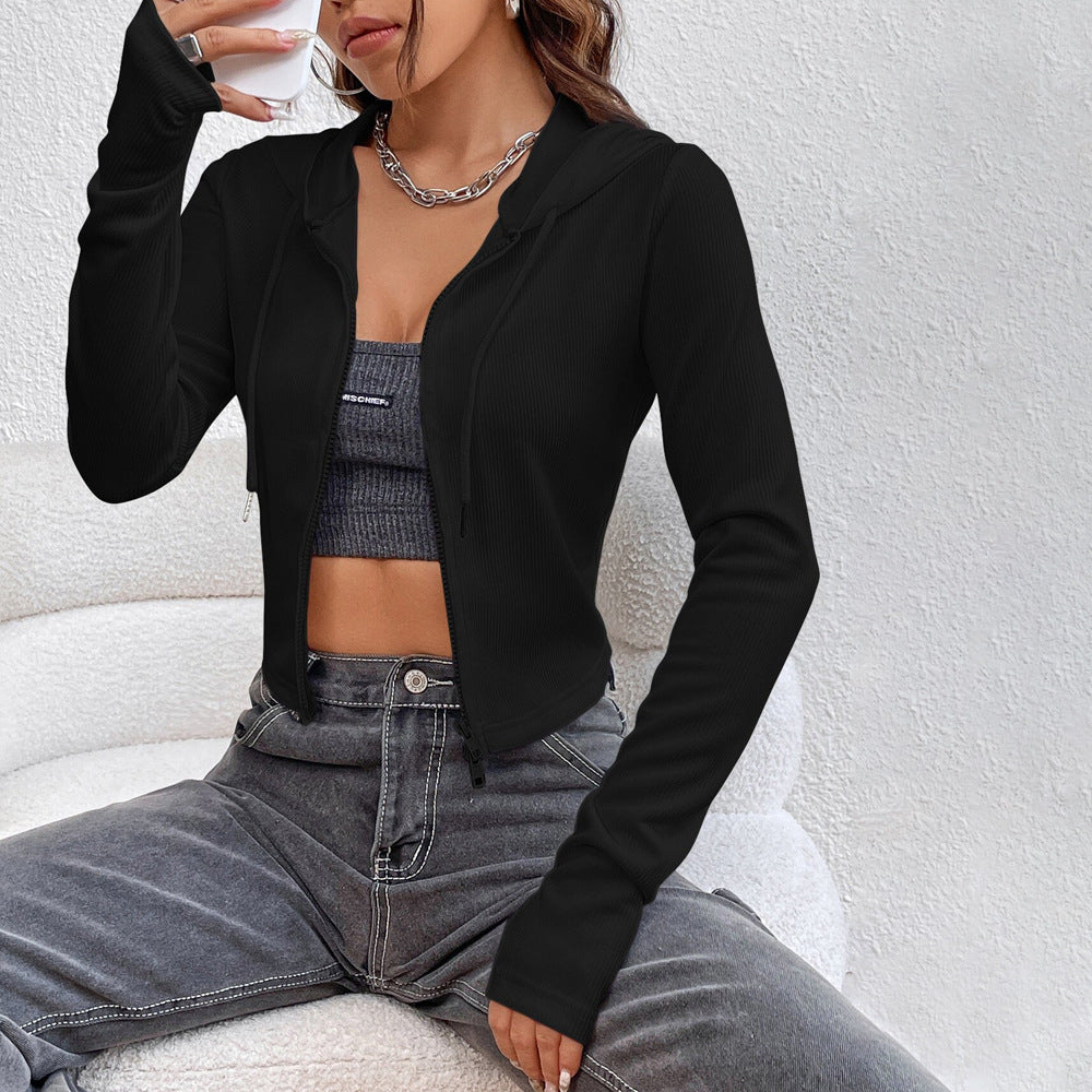 Moderne cropped Hoodie med stilfuld hætte og lynlås