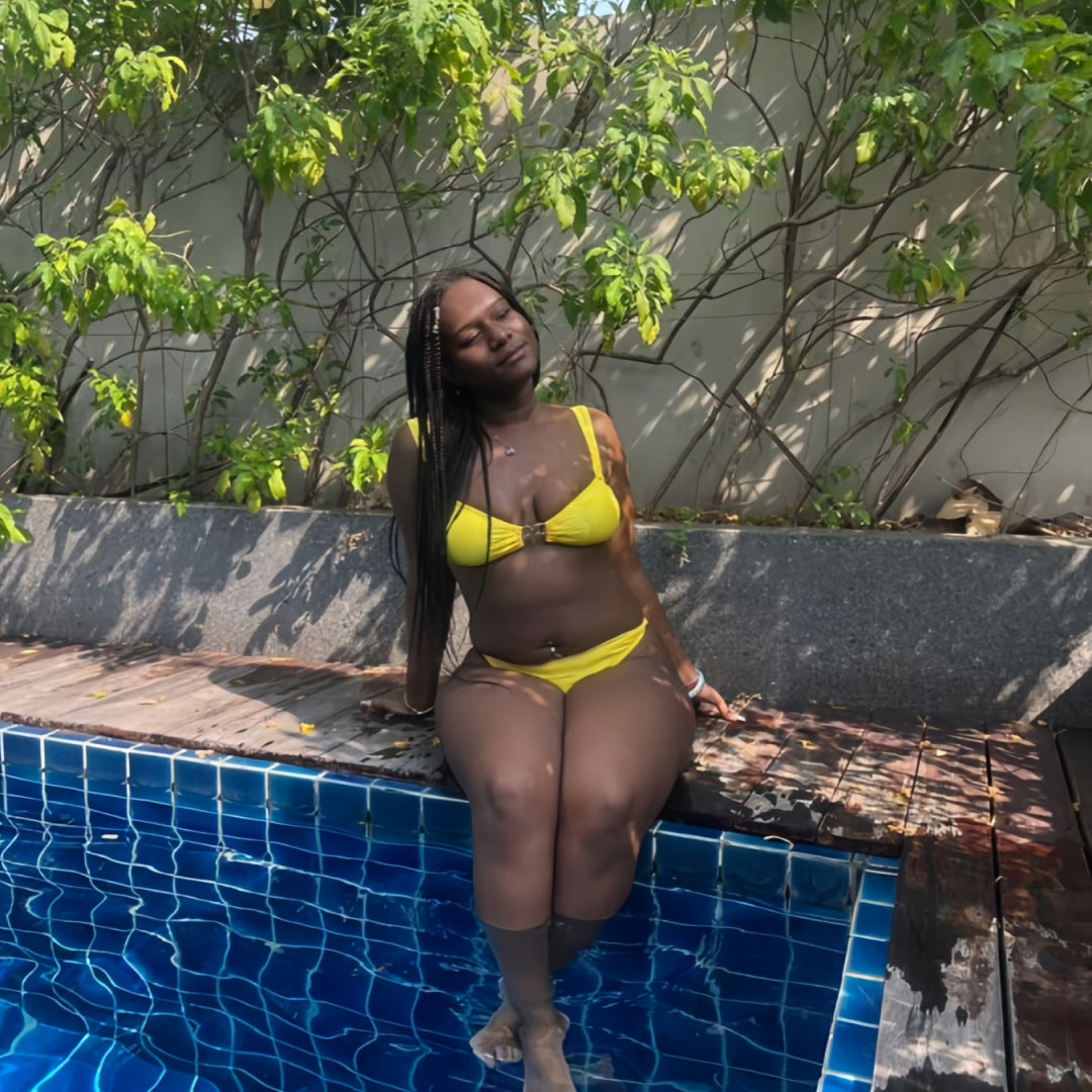 Eleganta Bikiniset med Knytdetalj och Finstilt Design