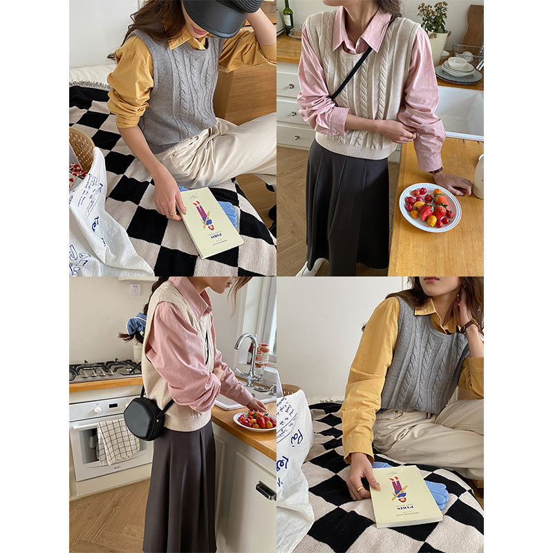 Chic Bluse med skarpt snit og subtile detaljer