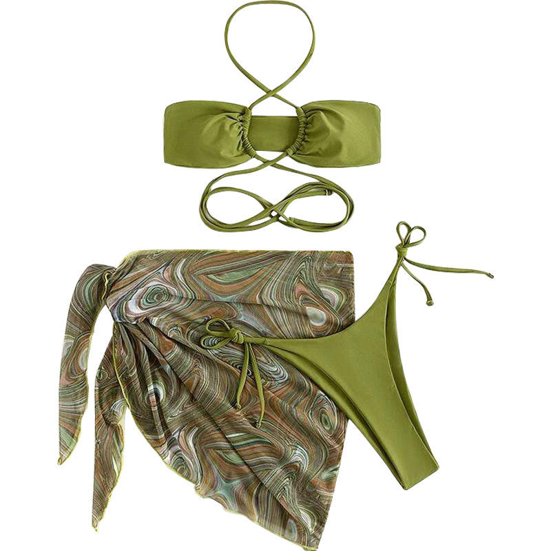 Chic Bandeau-Bikini med Lekfullt Kjolset