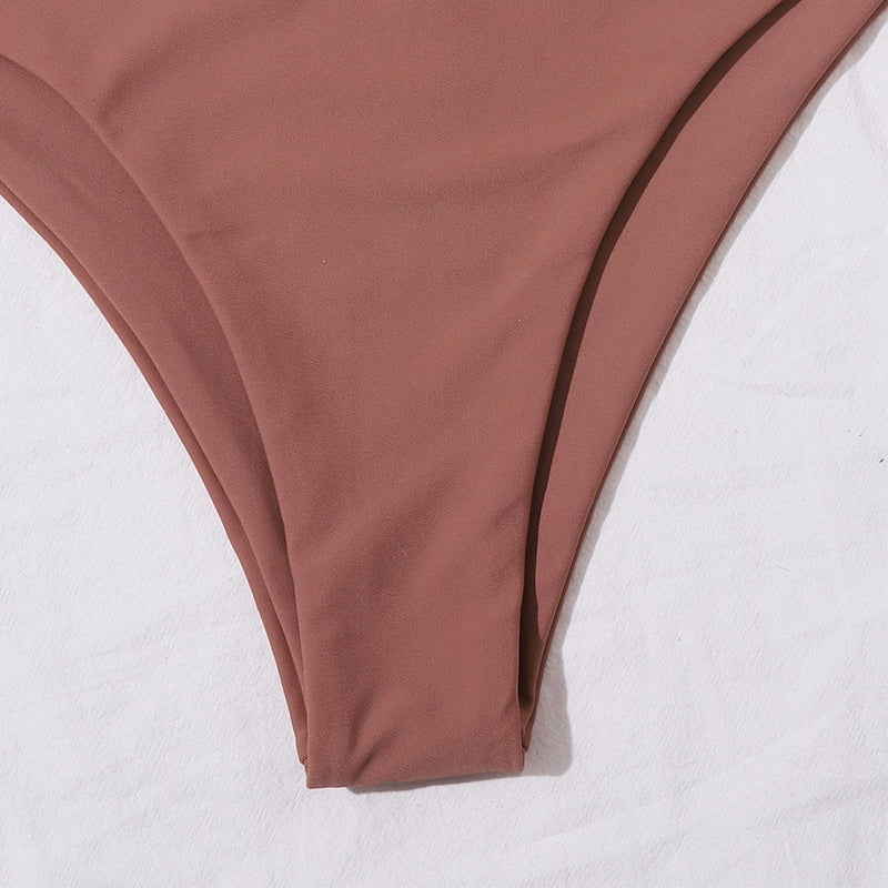 Stilrent Bikini-Set med bandeauöverdel och hög midja