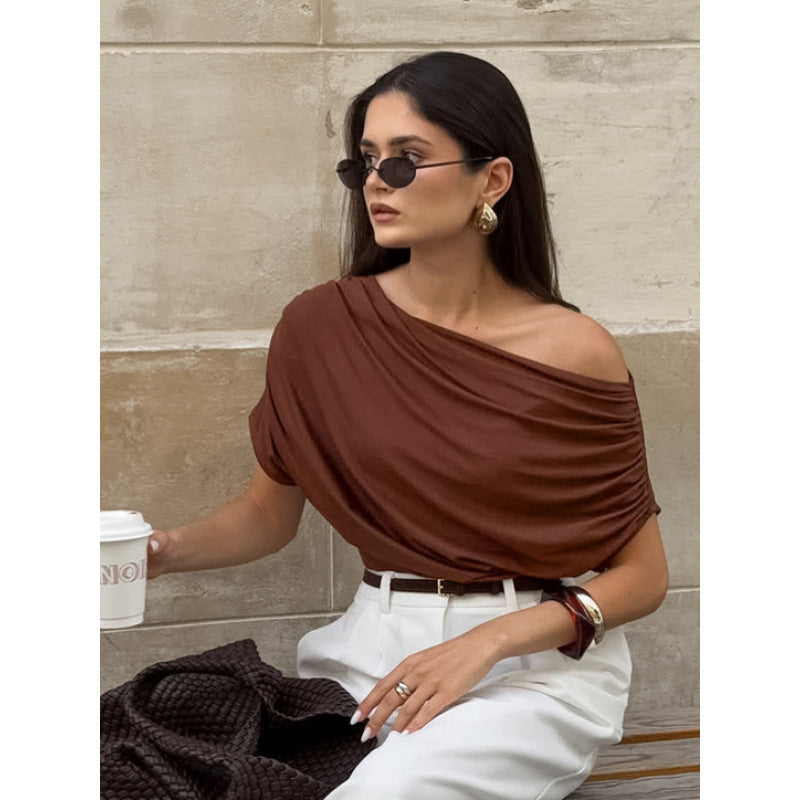 Asymmetrisk Topp med Elegant Drapering