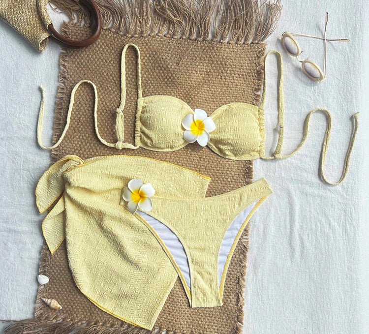 Eleganta Bikiniset med Bandeau och Högskurna Träningstrosor