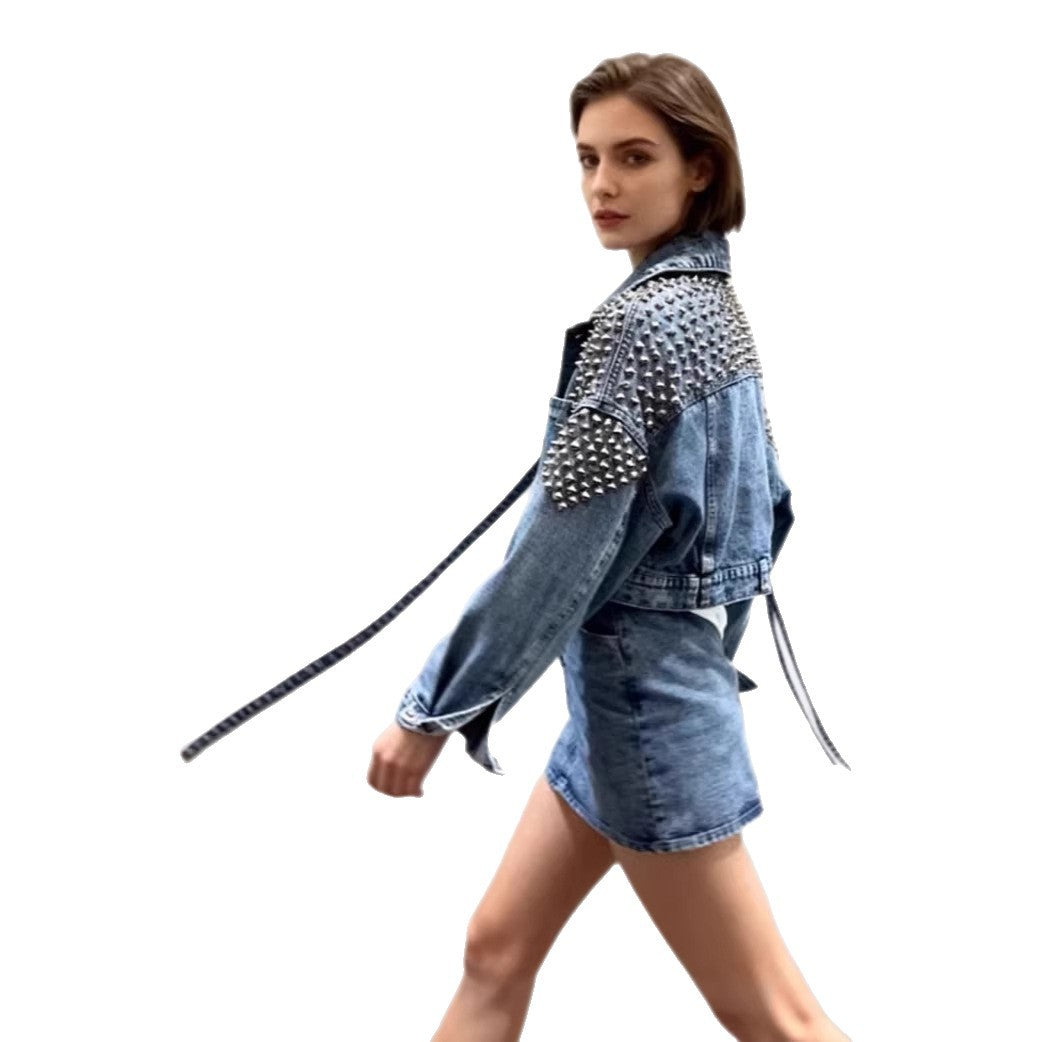Urban Couture Denimjakke med Unikke Detaljer