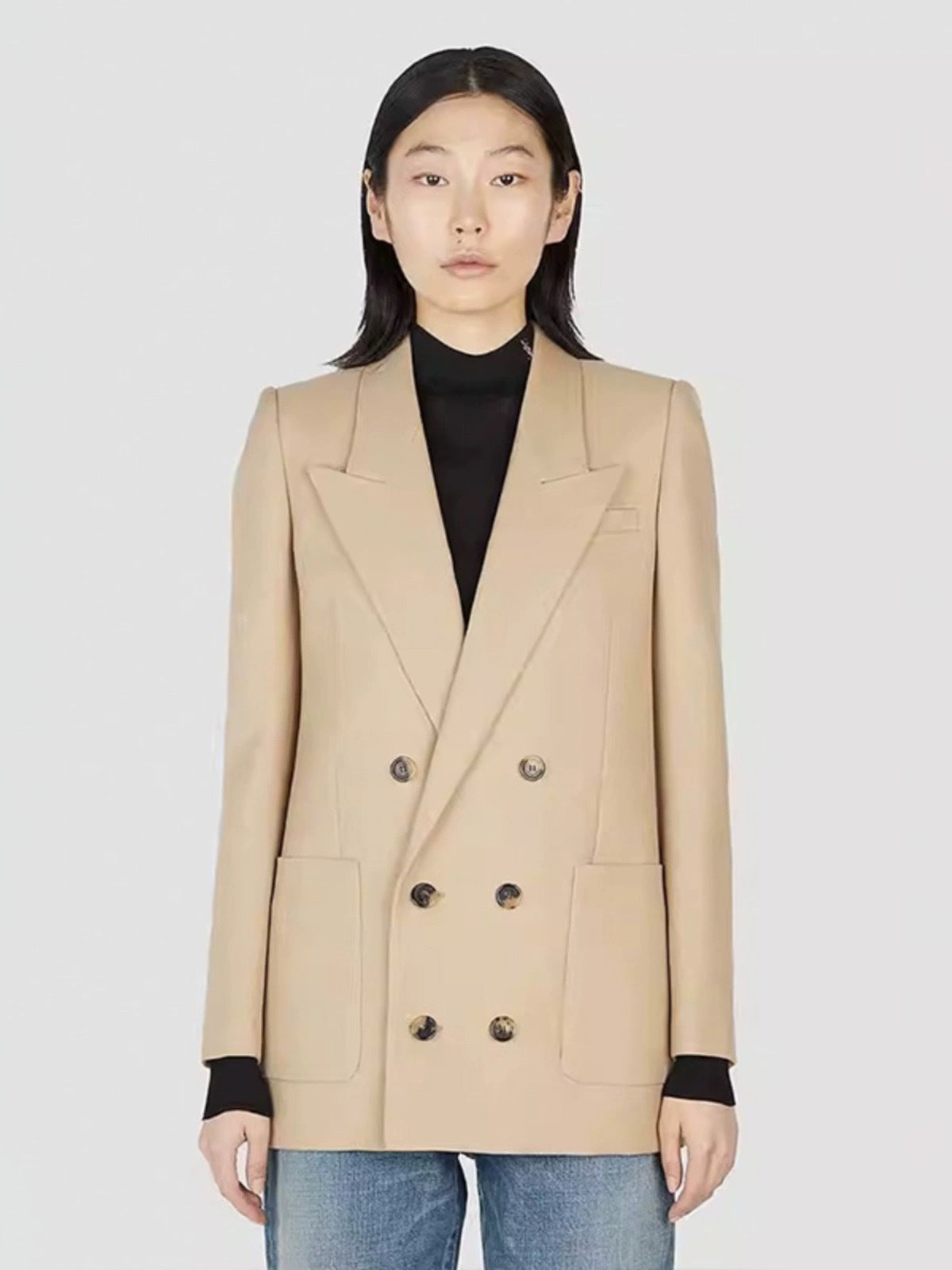 Feminint dubbelknäppt blazer med stil