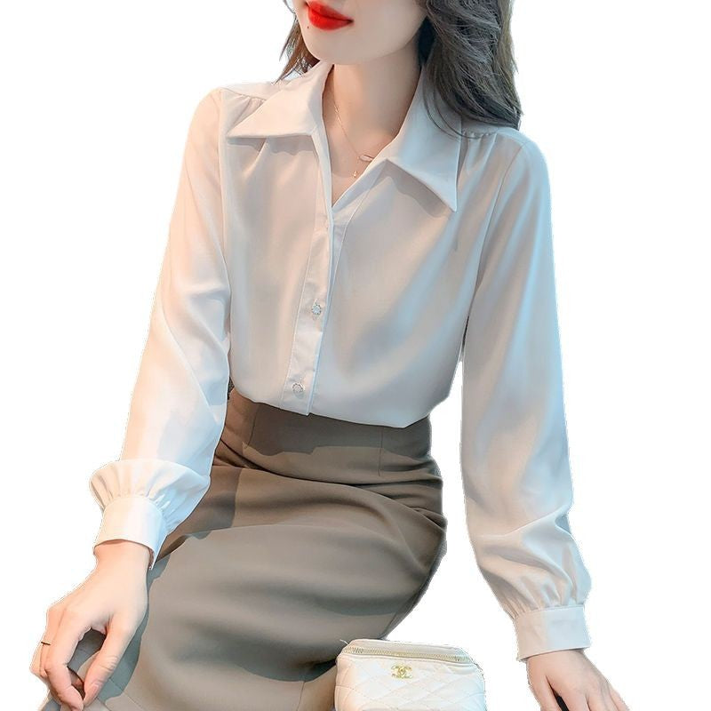 Klassisk Bluse med Elegante Detaljer