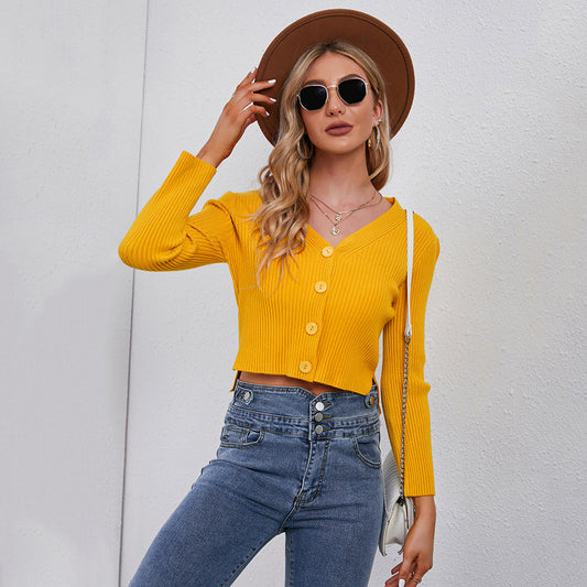 Stilfuld Cropped Strikjakke med Elegante Detaljer