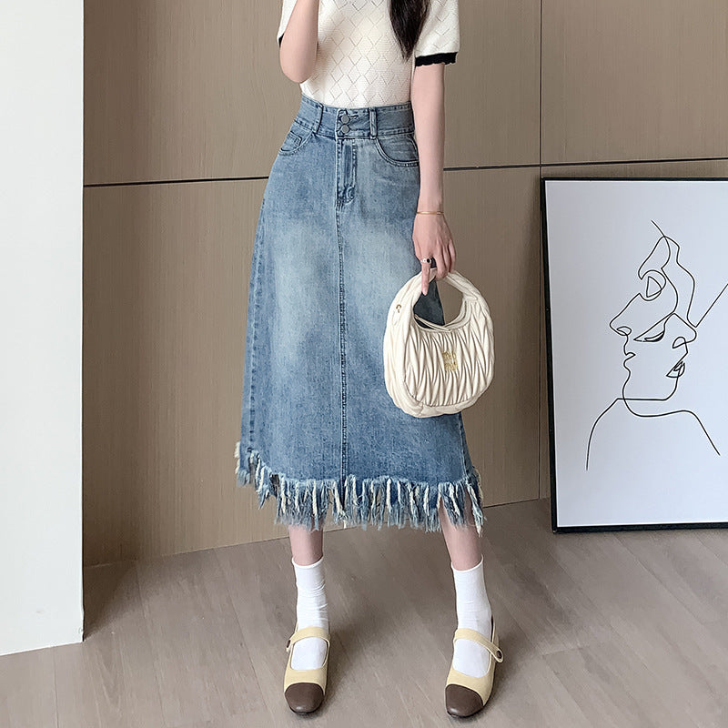 Stilet Denim Midi-Skirt med Fringed Design