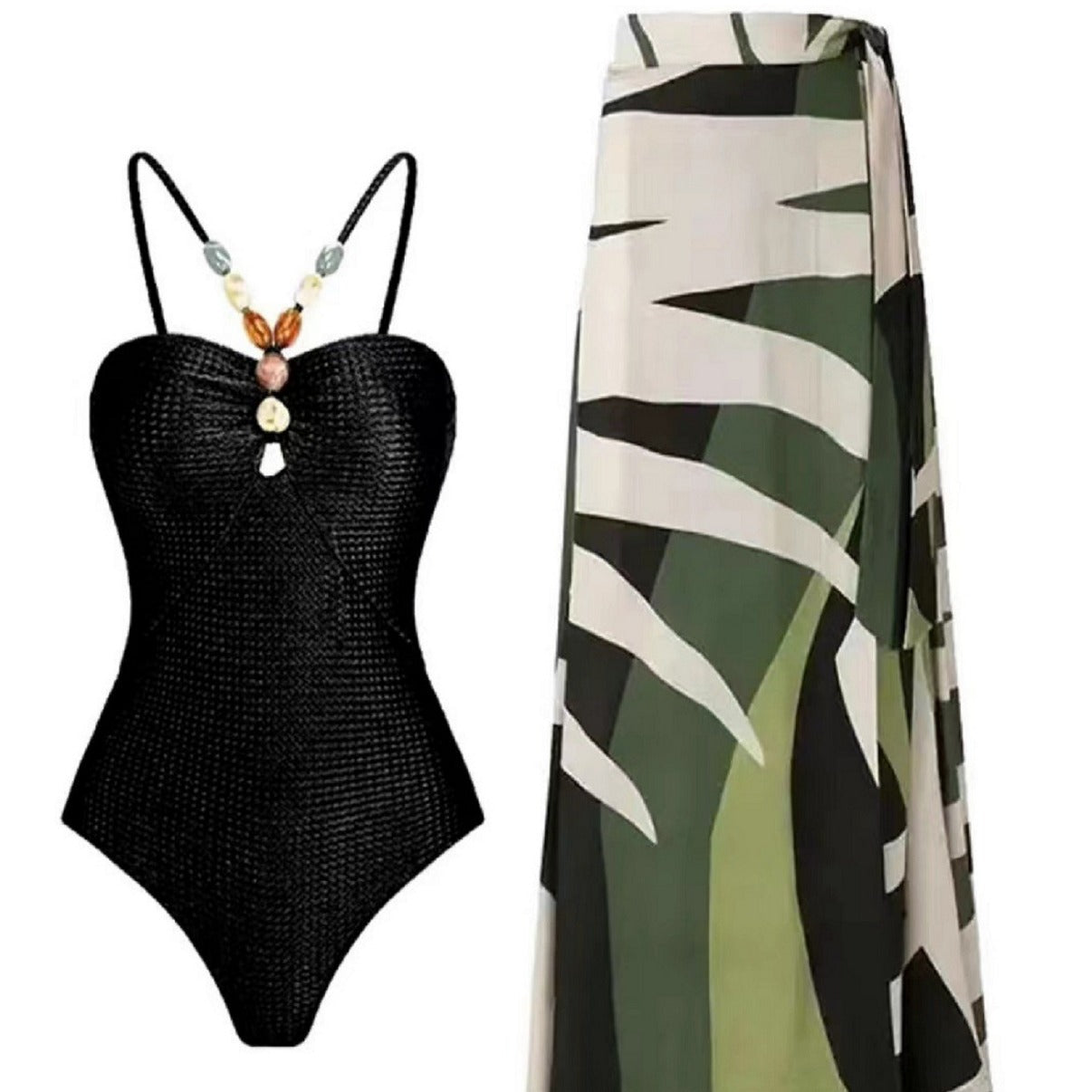 Sofistikerad Badmode med Chic Wrapkjol och Glamour Detaljer