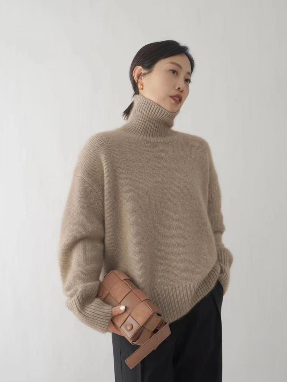Elegant Rullekrave Sweater i Luksuriøs Uld