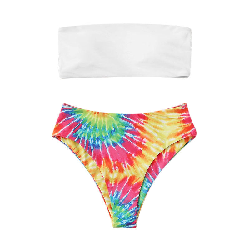 Stilrent Bandeau-Bikini-Set med Trendigt Batikmönster
