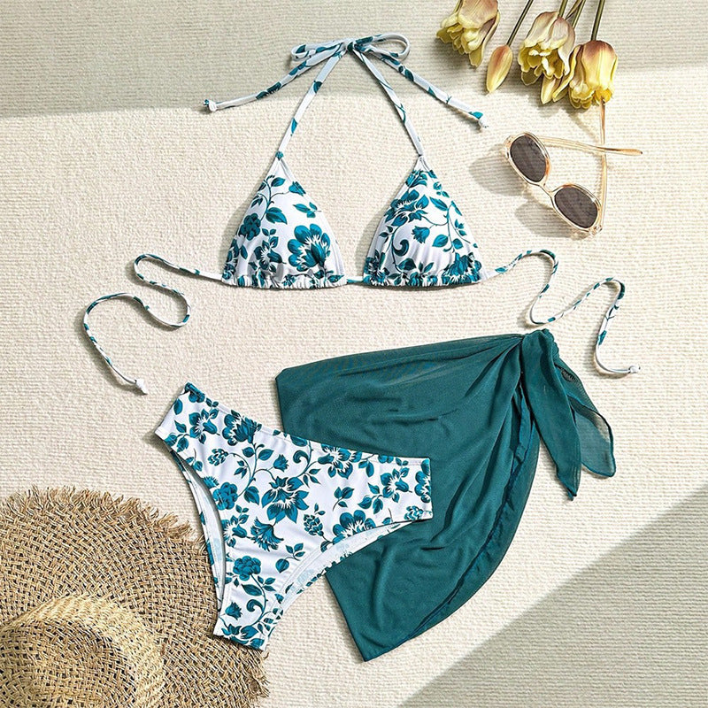 Blomstrande Bikini-set med stilren sarong