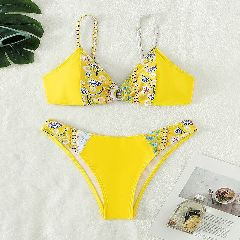 Blomstrande Bikini-Set för en Elegant Sommarlook