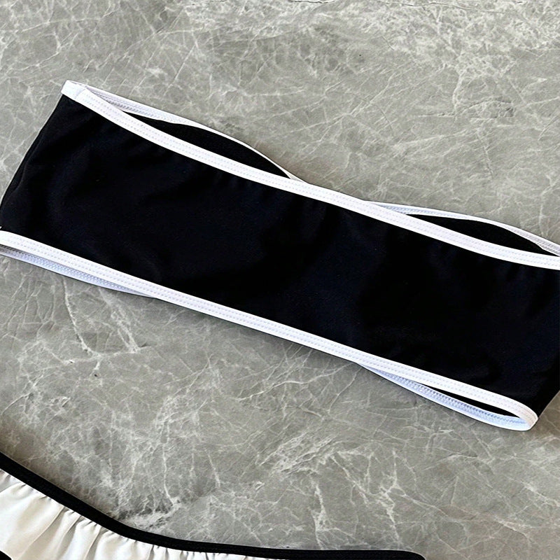 Feminint Bandeau-Bikini Set med Ryschdetaljer