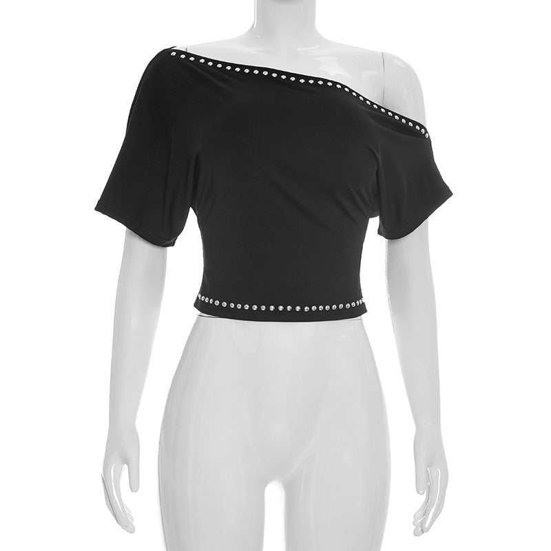 Asymmetrisk Crop-Top för Damer med Elegant Drapering och Nitar