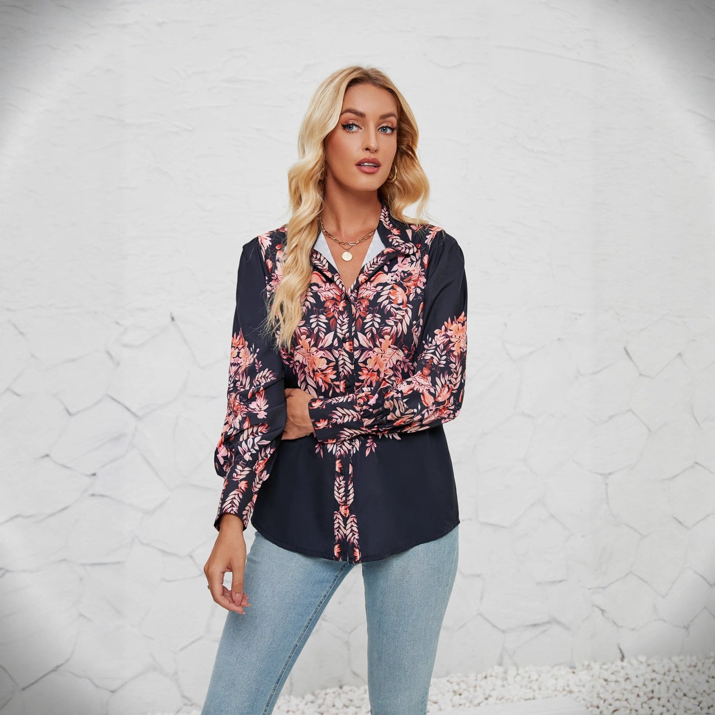 Blommiga Elegans: Blus med Puffärmar för Kvinnor