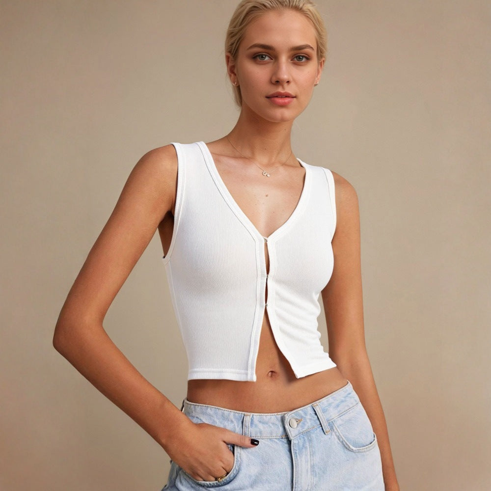 Chic cropped top med dyb V-udskæring og stilfulde knapdetaljer