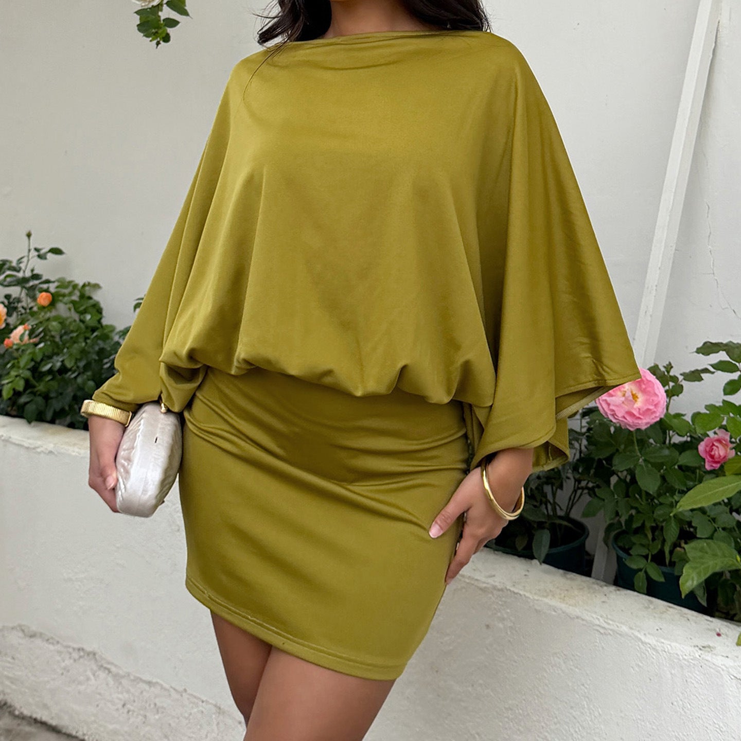 Asymmetrisk Tunika med Fina Draperingar