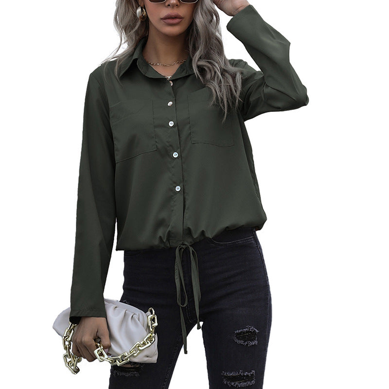 Moderne Bluse med Forkortet Front og Unikke Detaljer