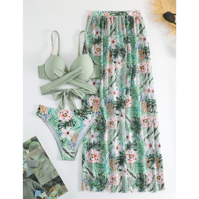 Snyggt Bikiniset med Blommigt Wrap-Top och Högskuren Botten