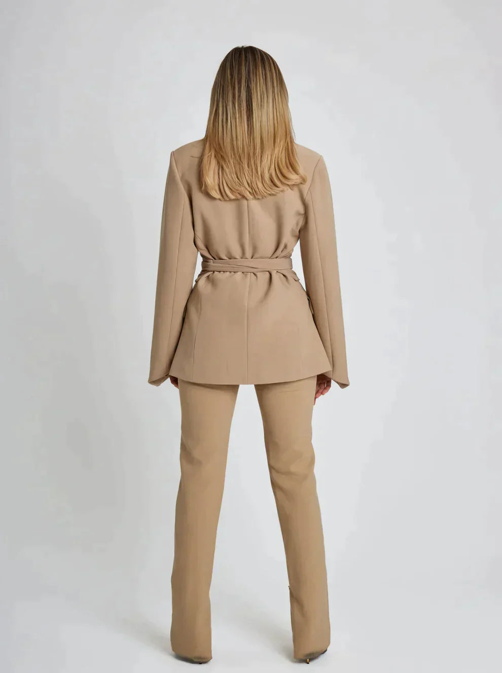 Elara Blazer med bältesdetaljer