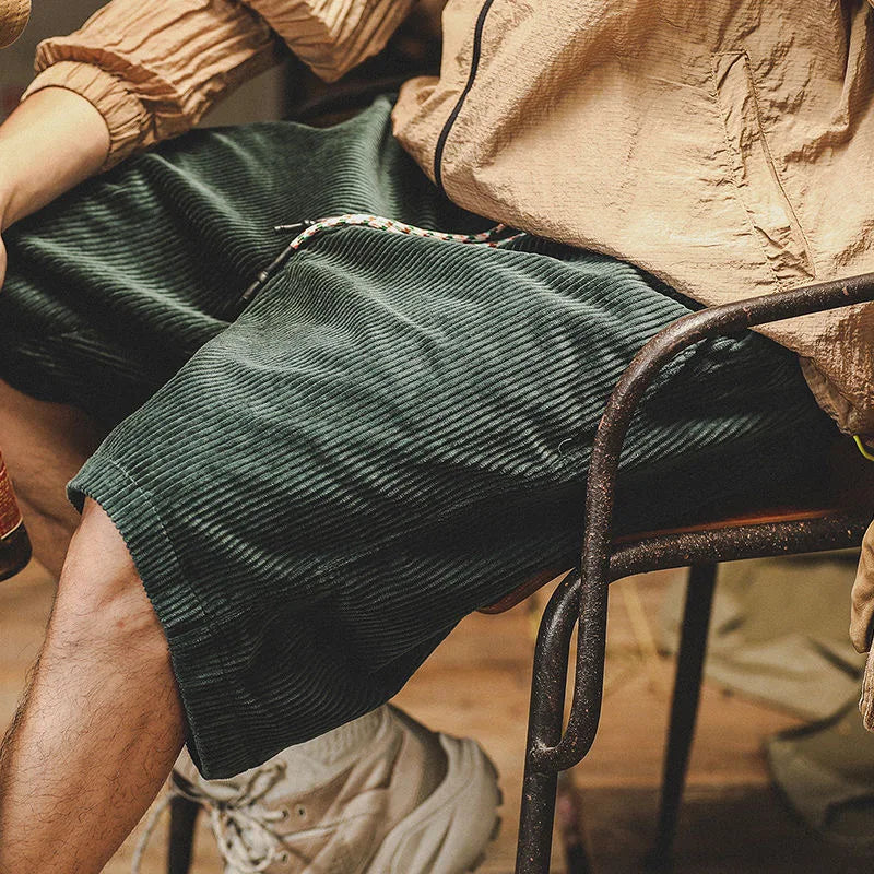 Sofistikerade Cordshorts för en Sommarlook med Stil