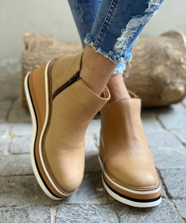 Elara | Trendiga Ankelboots med Platåsula
