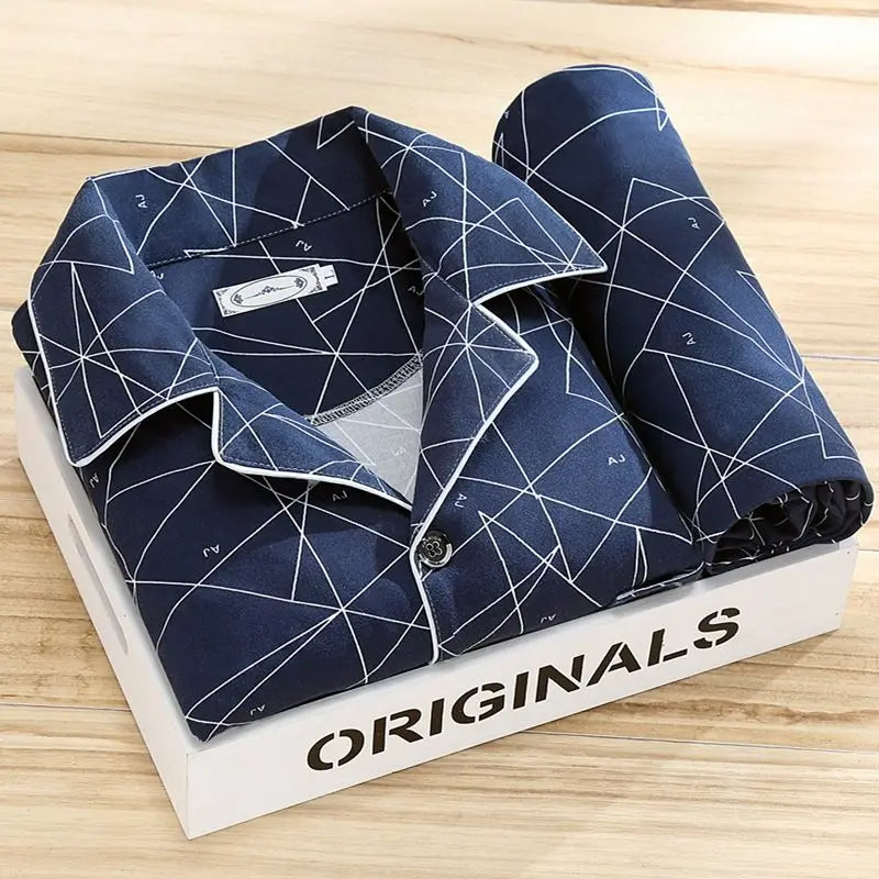 Elegant pyjamasæt med skjorte og knaplukning - Nova