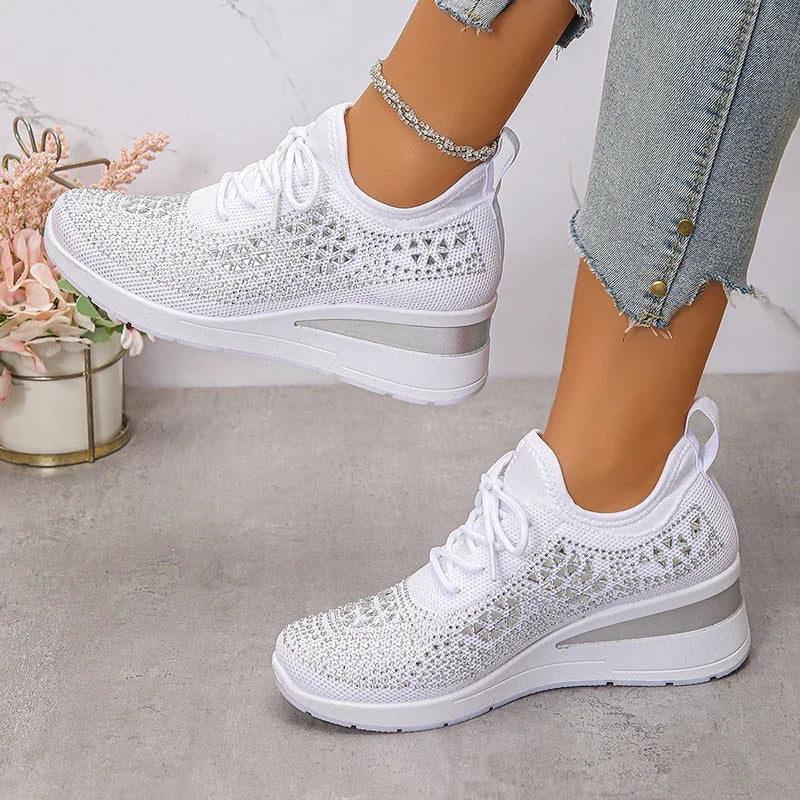 Dam Sneakers med Strass Snörning – Ortopedisk Design
