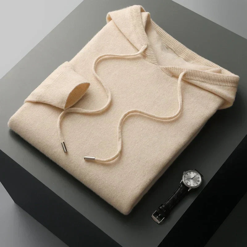 Elegant stickad hoodie med lyxig känsla