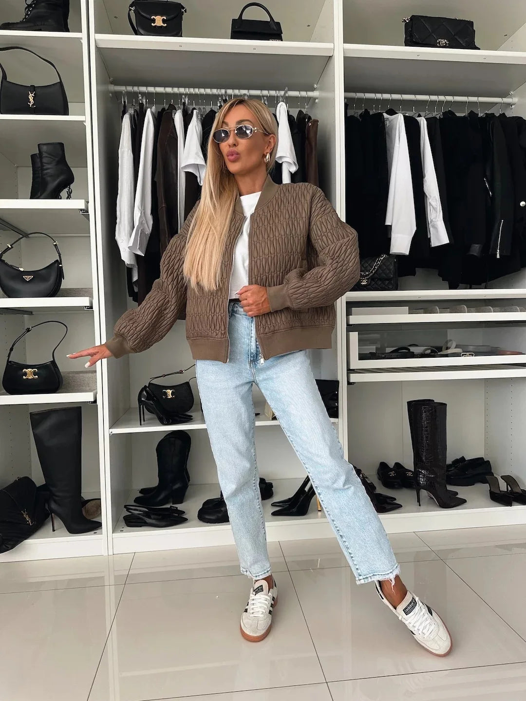 Dame Bomberjakke i Quiltet Design – Stil og Komfort i Ét