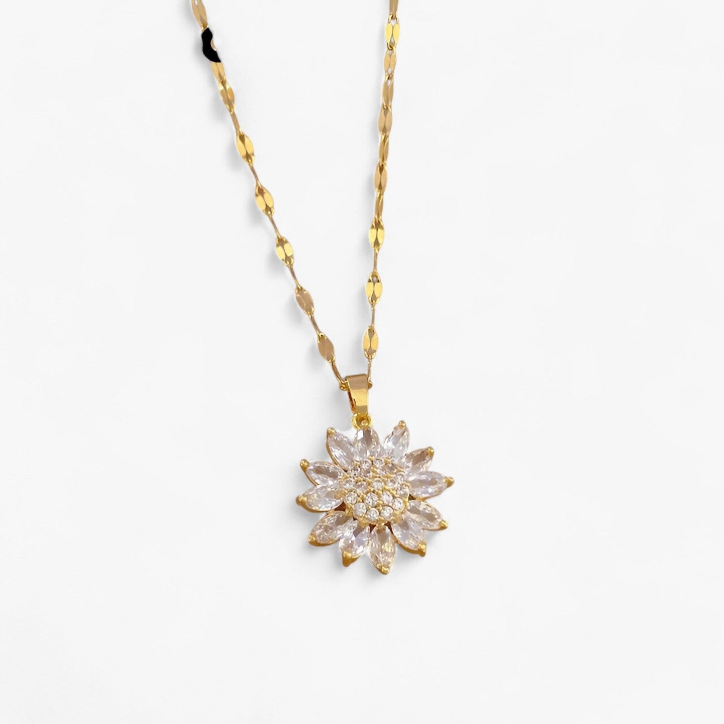 Luksuriøs Blomsterhalskæde med Zirkonia – Tidløs Elegance